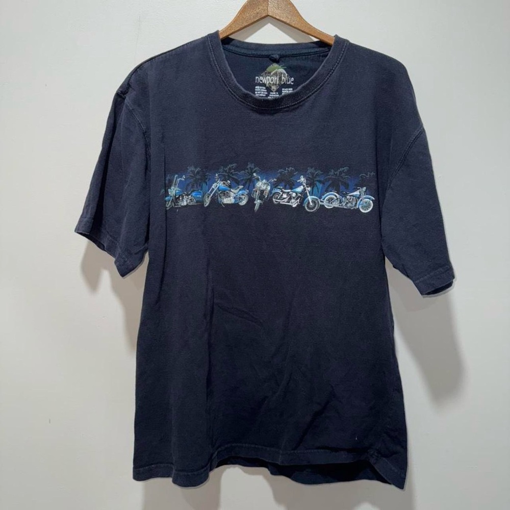 Newport Men's Dark Blue Graphic Tee